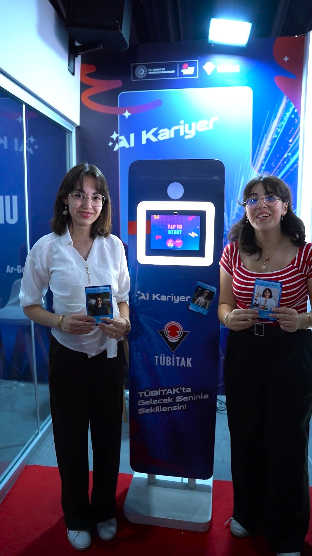 Fotokabin Türkiye olarak TÜBİTAK için özel tasarladığımız AI Booth konseptiyle teknolojiyle sanatı buluşturduk. #fotokabintürkiye #fotokabin #photobooth
